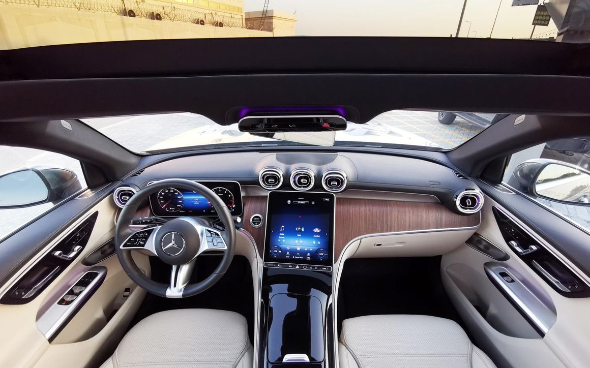 MERCEDES GLC 300 - image 12