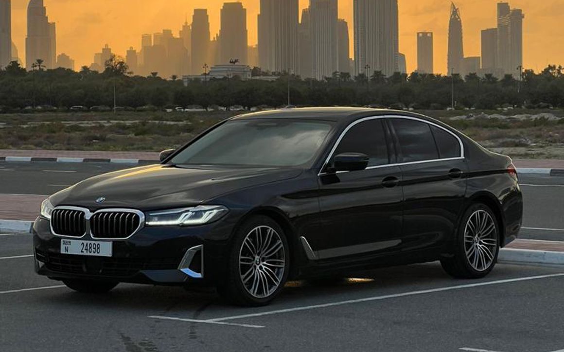 BMW 520i - image 1