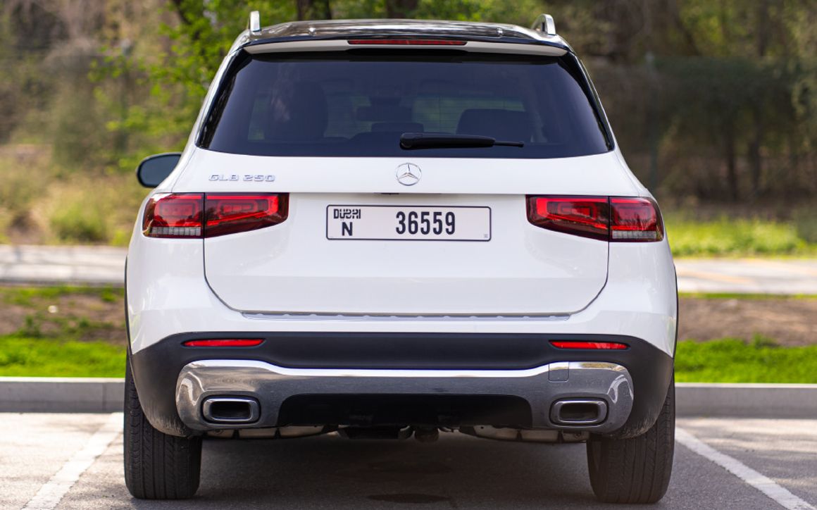 Mercedes GLB - image 4
