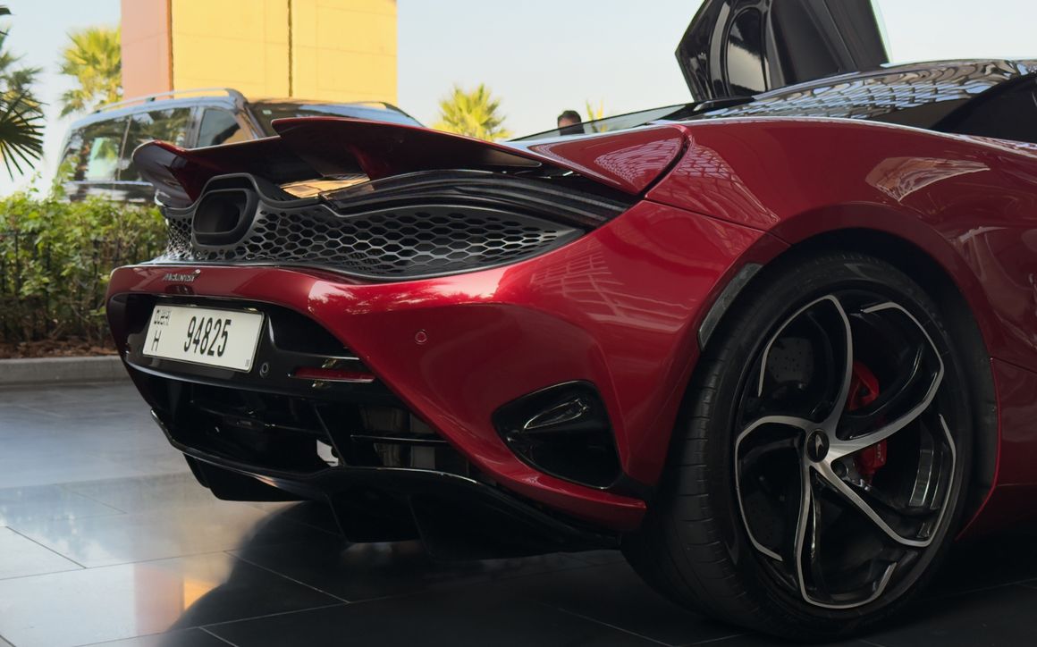 MCLAREN 750 S SPIDER - image 8