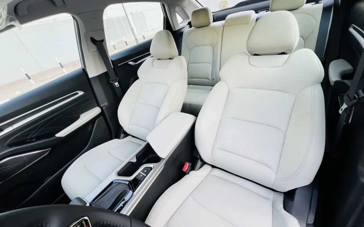 Geely EMGRAND - image 11