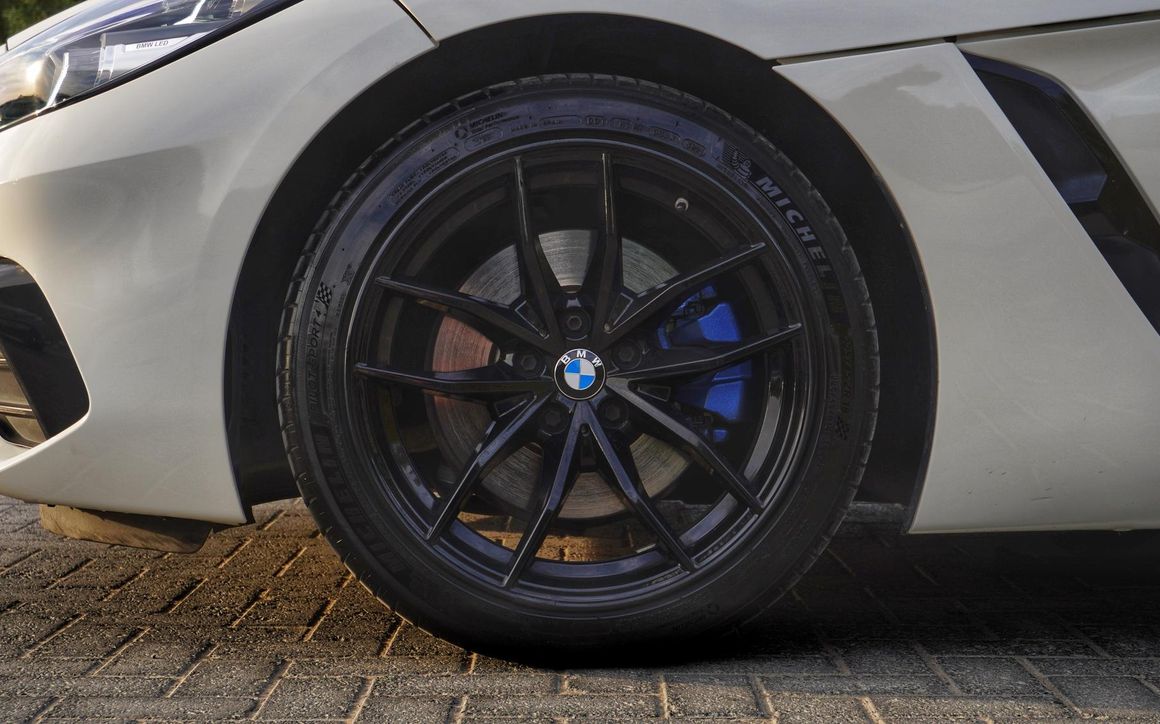 BMW Z4 - image 10