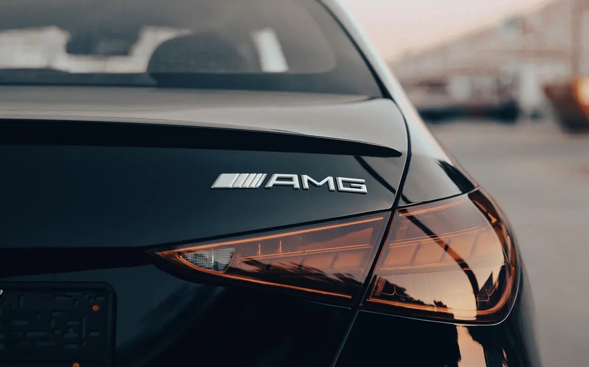 Mercedes Benz C200 Black - image 13