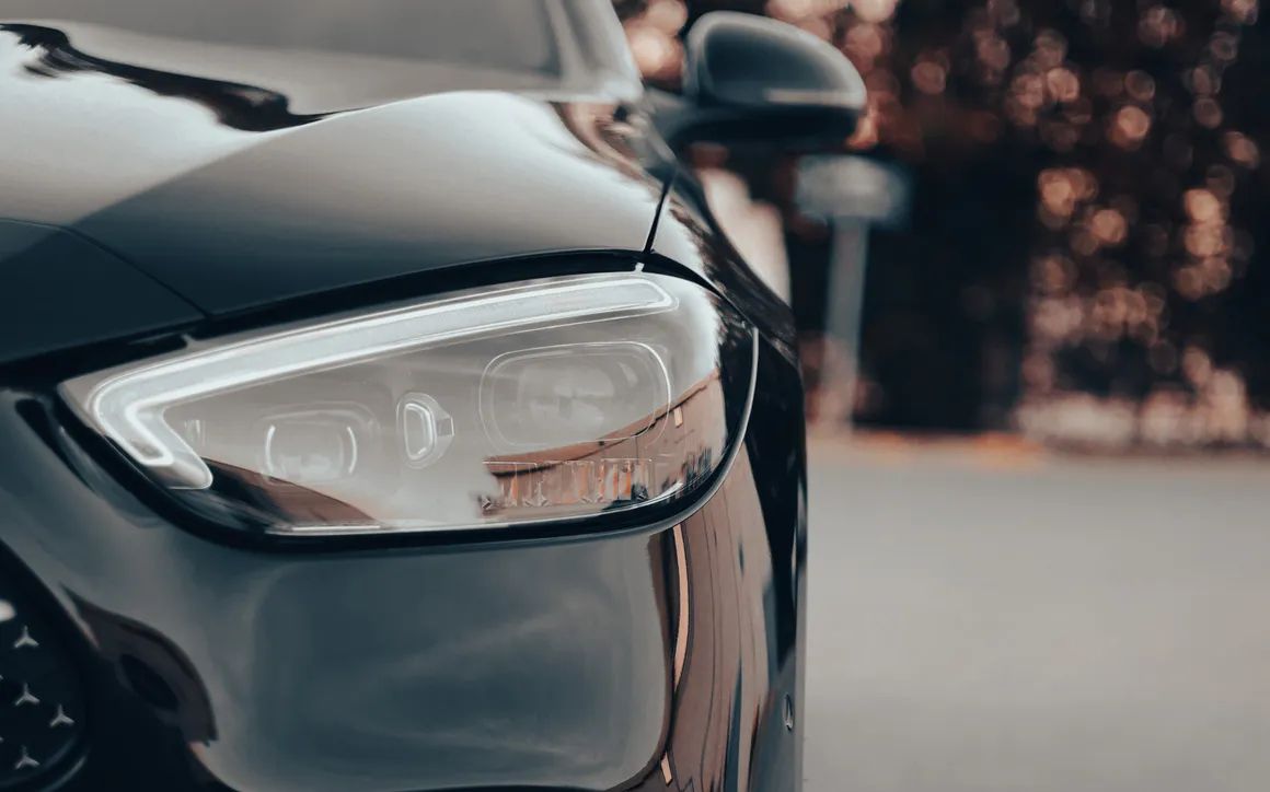 Mercedes Benz C200 Black - image 10