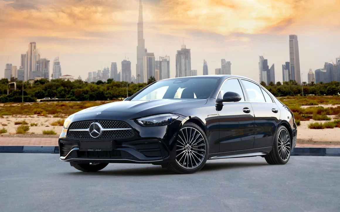 Mercedes Benz C200 Black - image 1