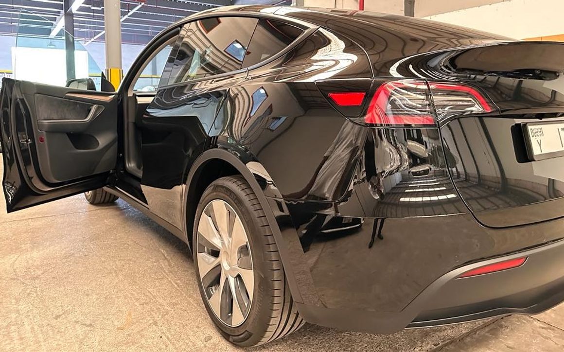 TESLA MODEL Y 2023 - image 5