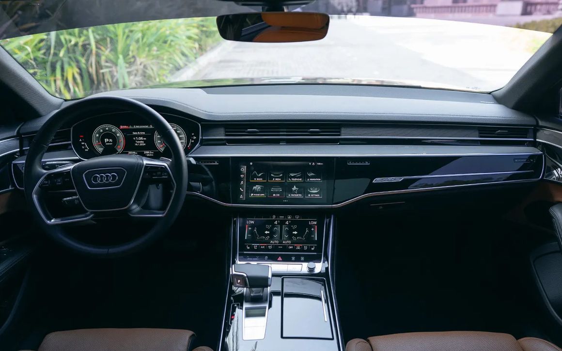 AUDI A8 - image 9