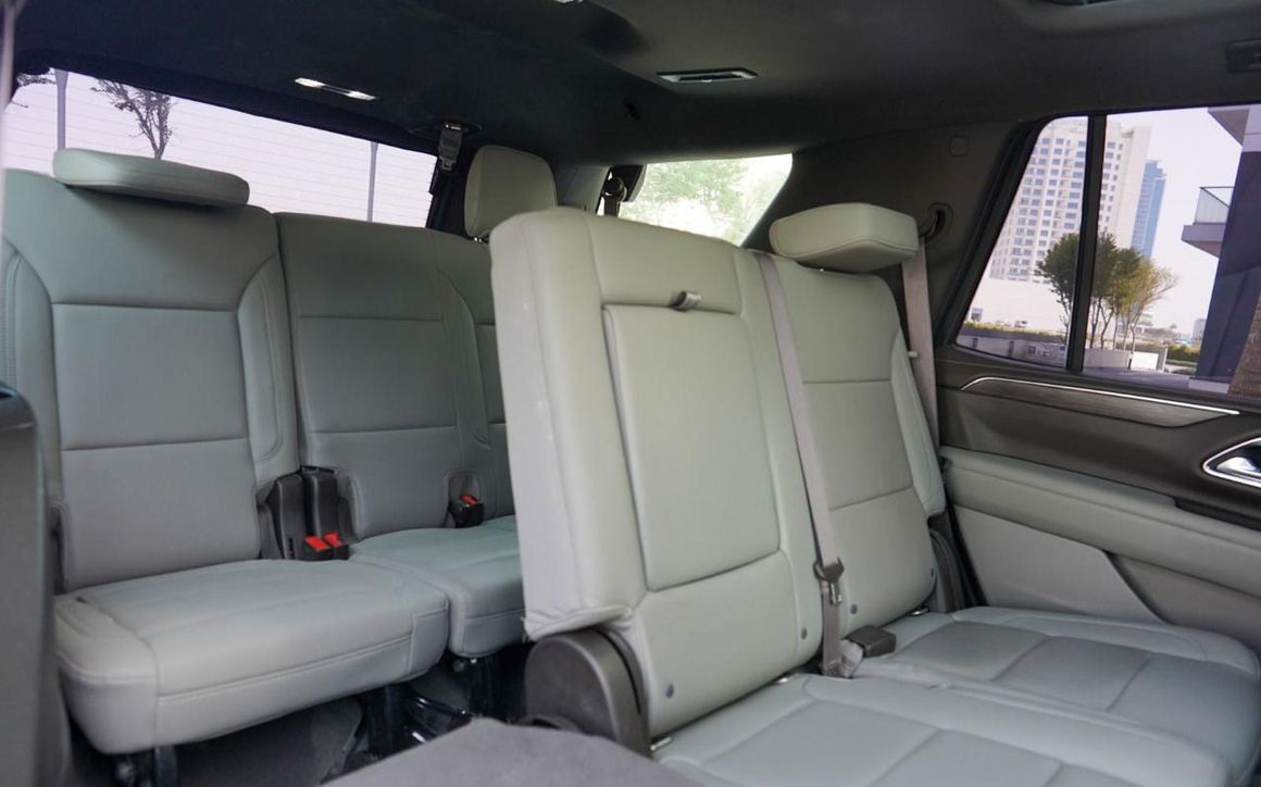 Chevrolet Tahoe - image 8