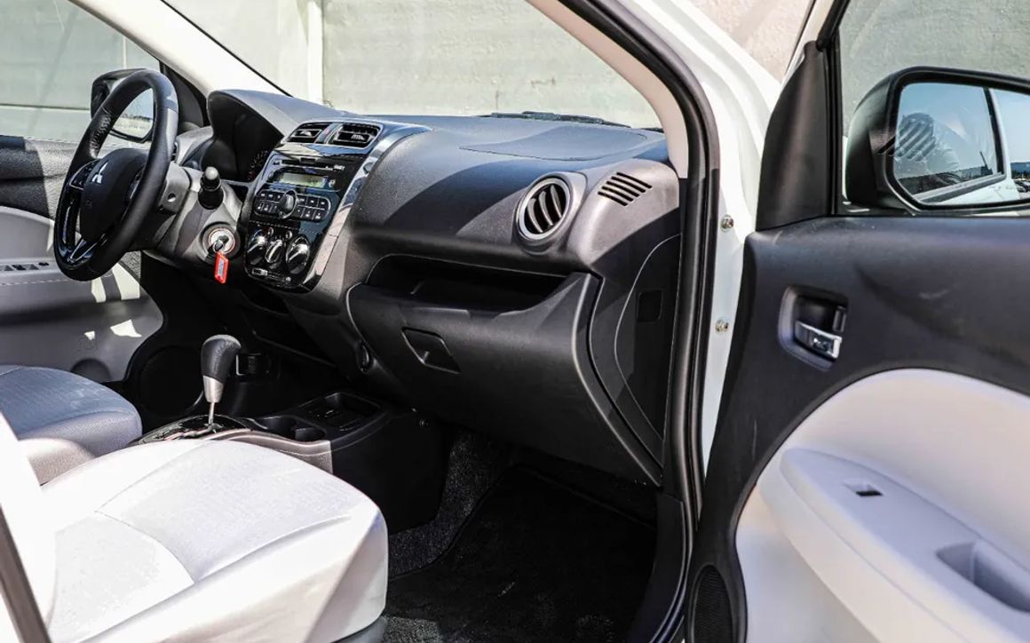 Mitsubishi Attrage GLX - image 6