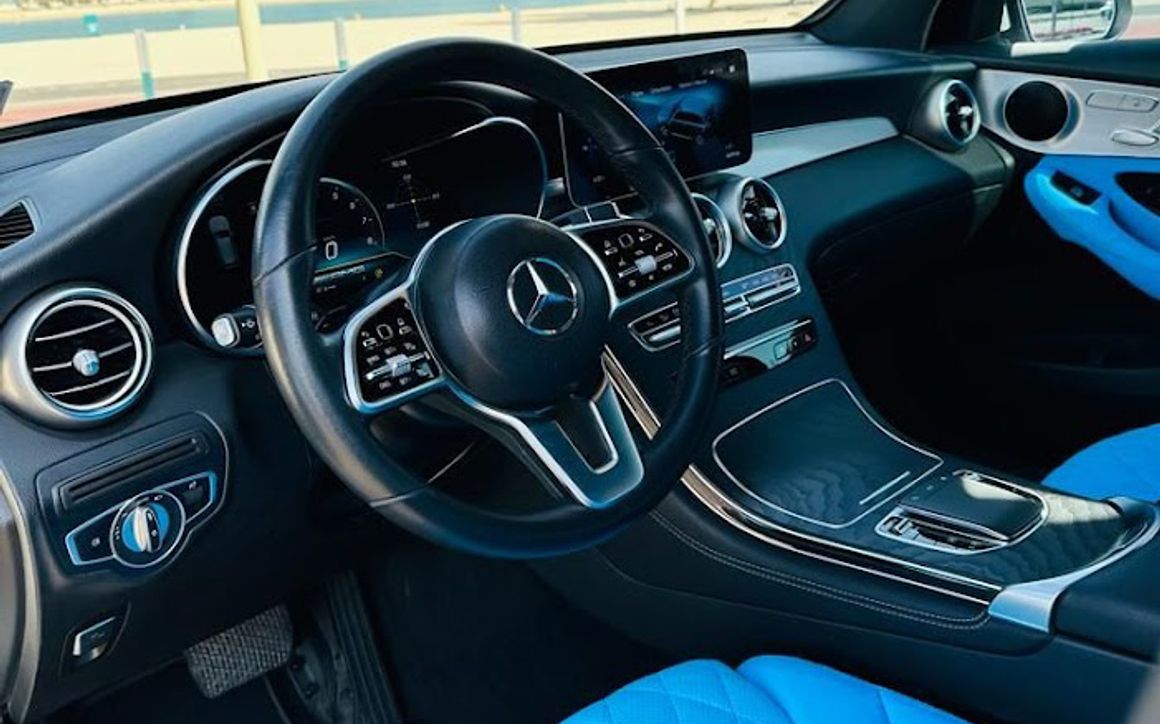 mercedes glc300 - image 5