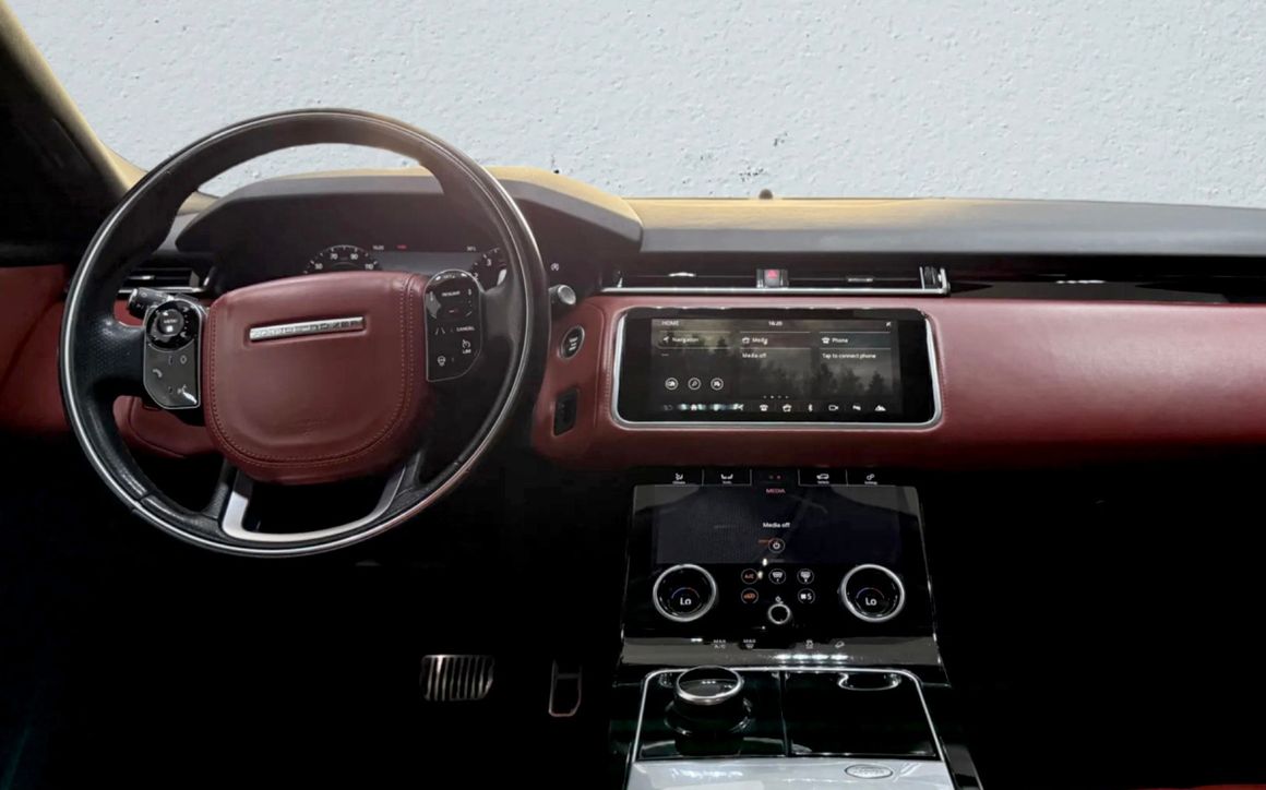 Range Rover Velar Black - image 6