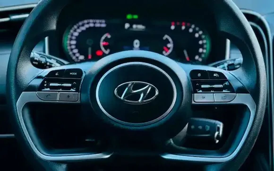 HYUNDAI TUCSON - image 11