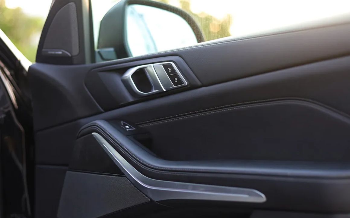 BMW X5 M50i 2024 - image 17