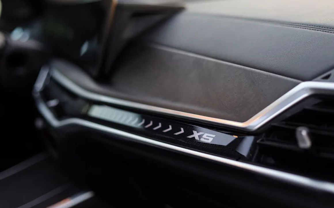 BMW X5 M50i 2024 - image 16