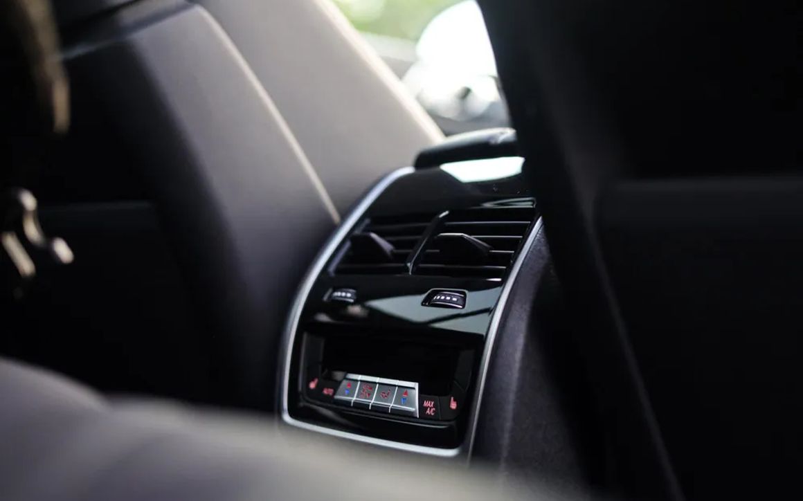 BMW X5 M50i 2024 - image 15