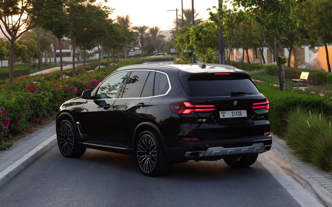 BMW X5 M50i 2024 - image 2