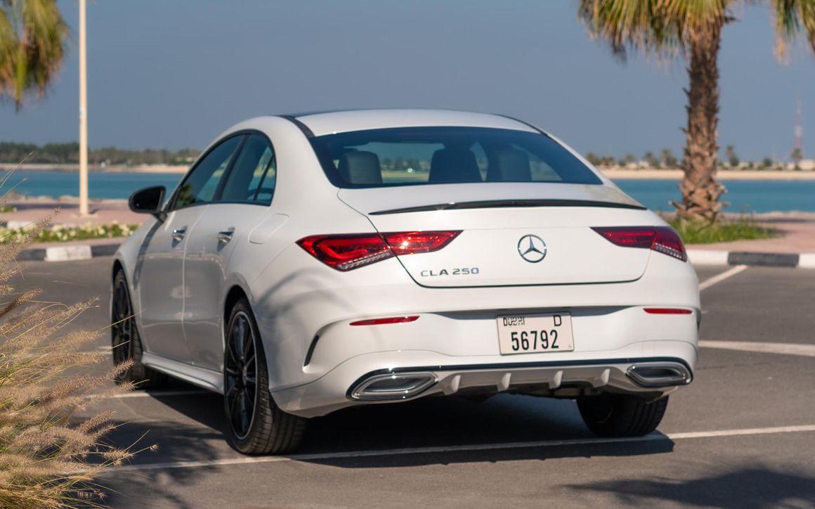 MERCEDES CLA45 AMG - image 5