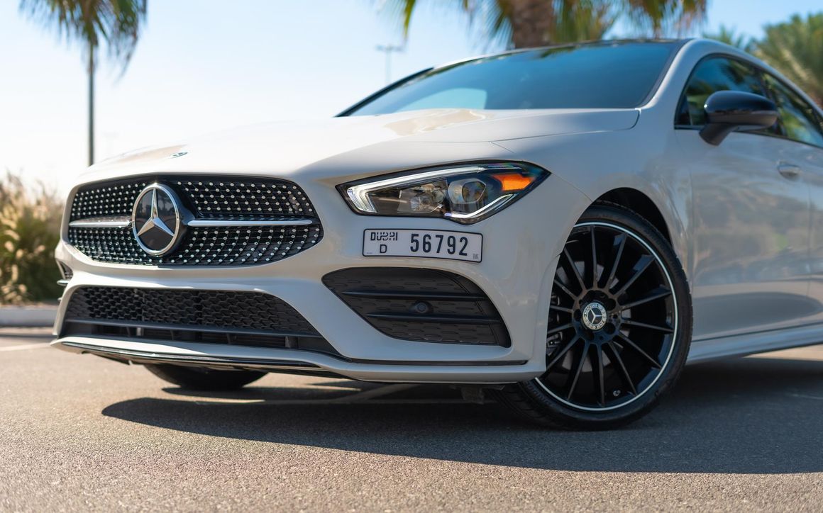 MERCEDES CLA45 AMG - image 8