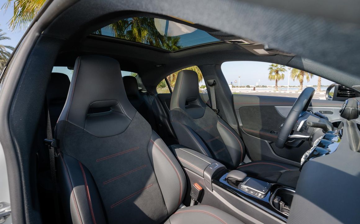 MERCEDES CLA45 AMG - image 13