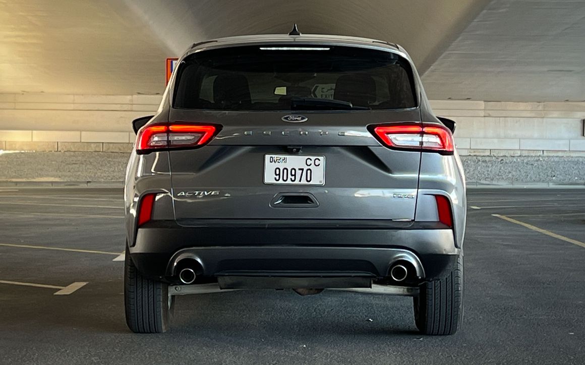 Ford Escape - image 6