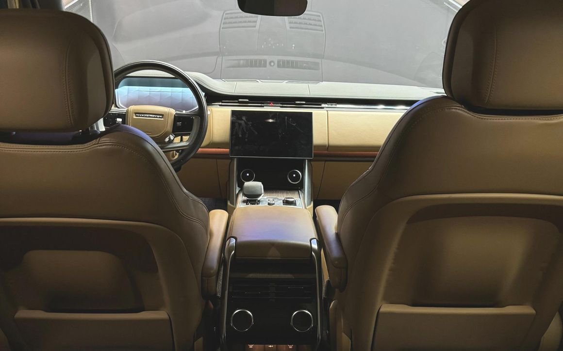 RANGE ROVER VOGUE - image 6