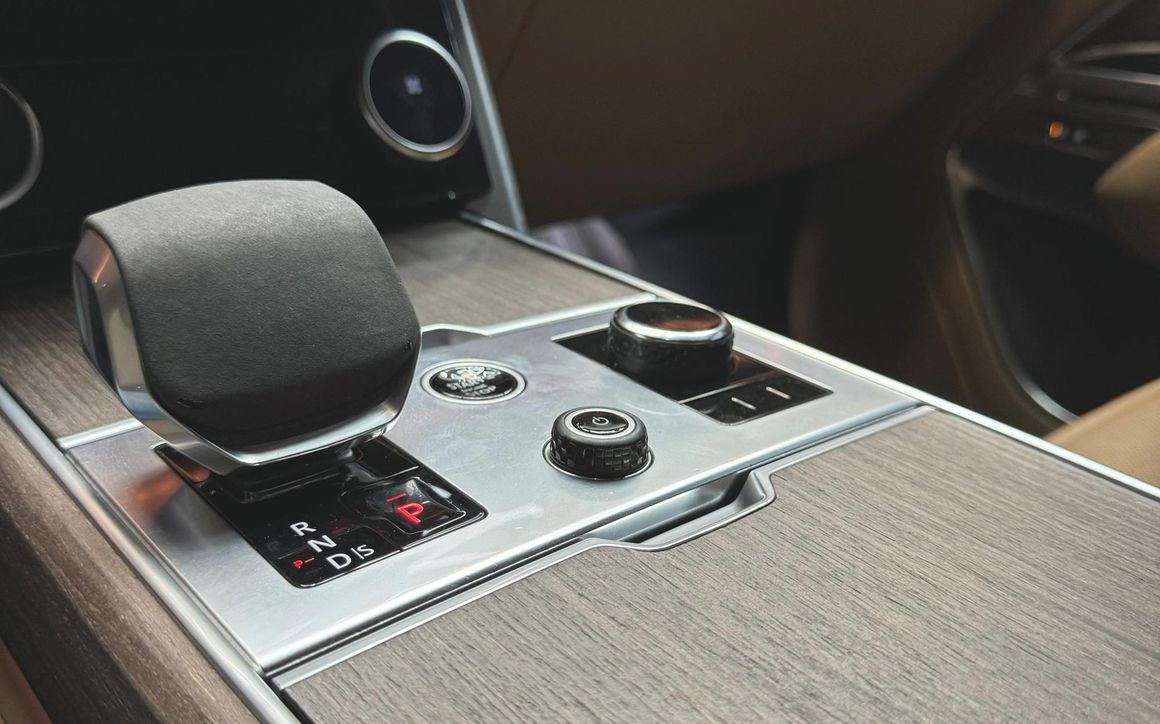 RANGE ROVER VOGUE - image 7