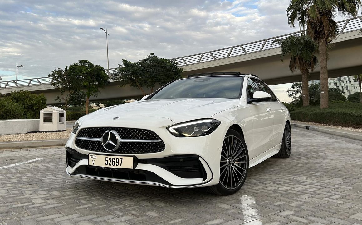 Mercedes-Benz C-200 - image 4