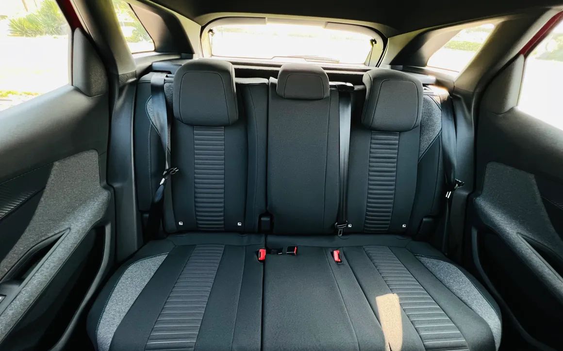 PEUGEOT 3008 - image 15