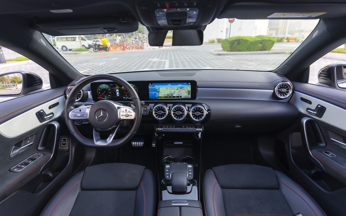 Mercedes CLA250 - image 11