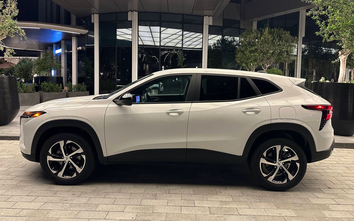 Chevrolet Trax (white) - image 2