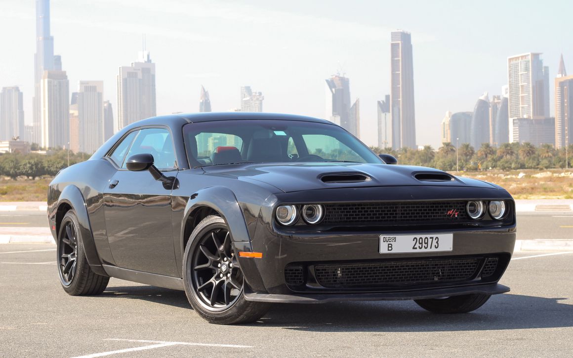 Dodge Challenger V8 - image 4