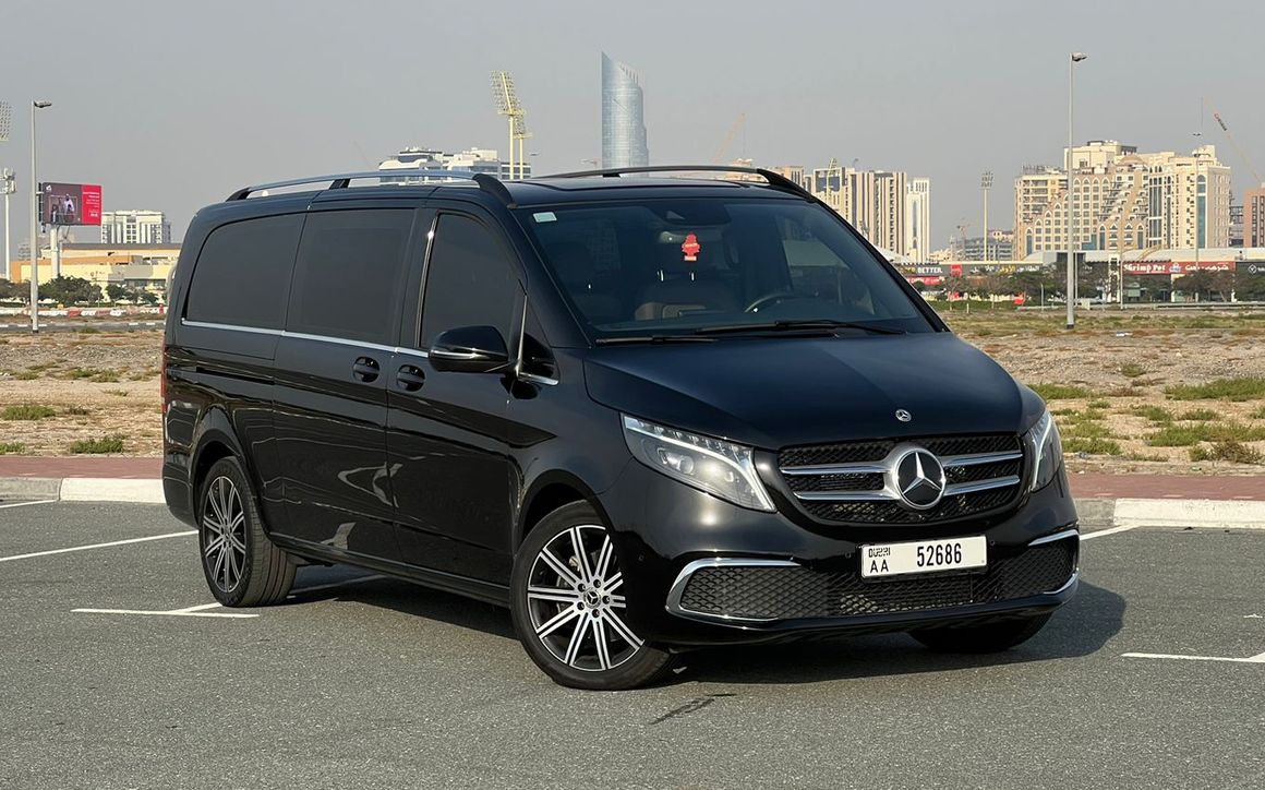 MERCEDES V250 - image 1