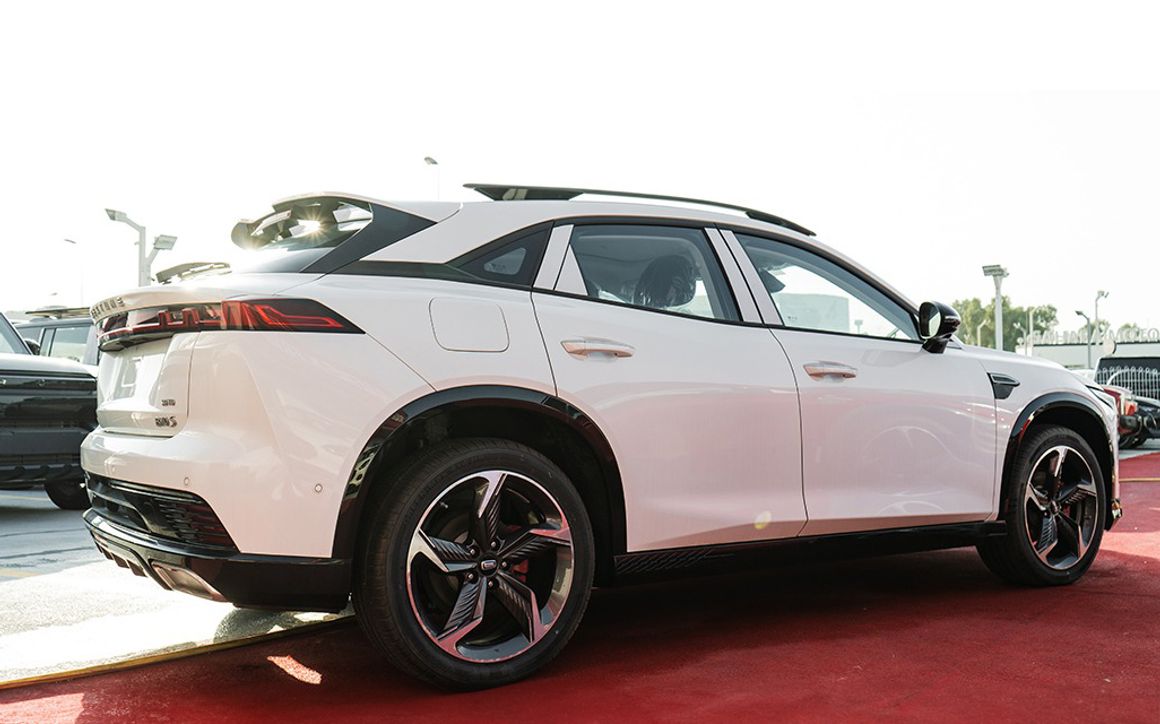 BESTUNE T77 - image 3