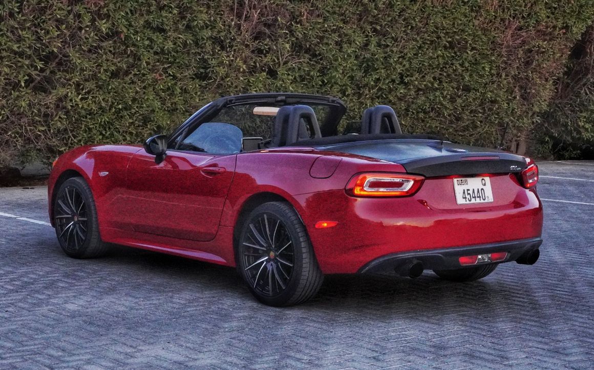 Fiat 124 Spider - image 5