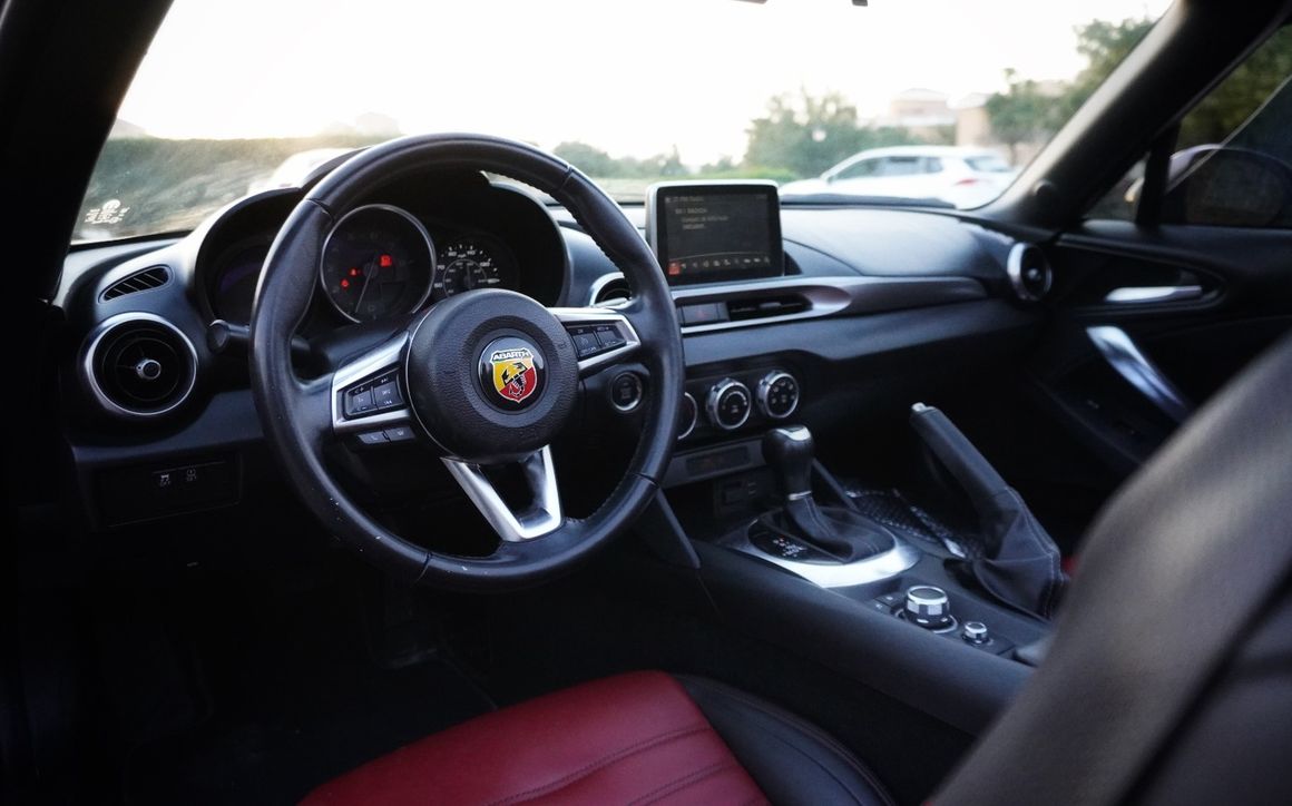 Fiat 124 Spider - image 11