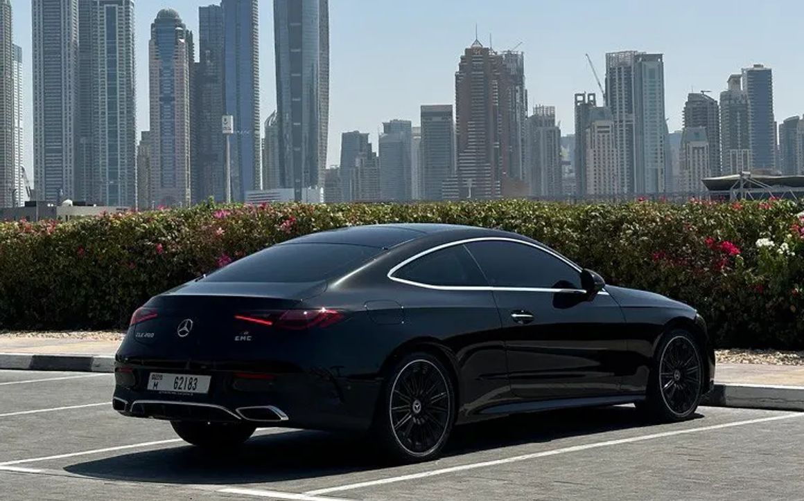 Mercedes Benz CLE200 - image 4