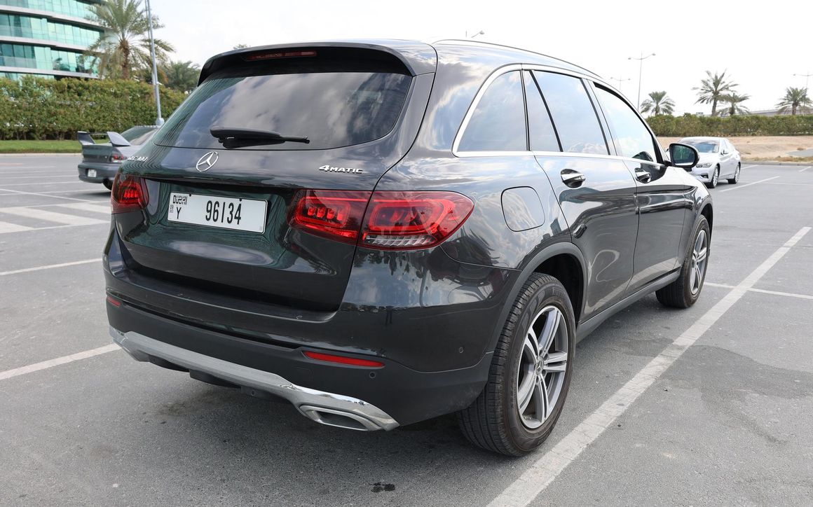 Mercedes GLC 300 - image 4