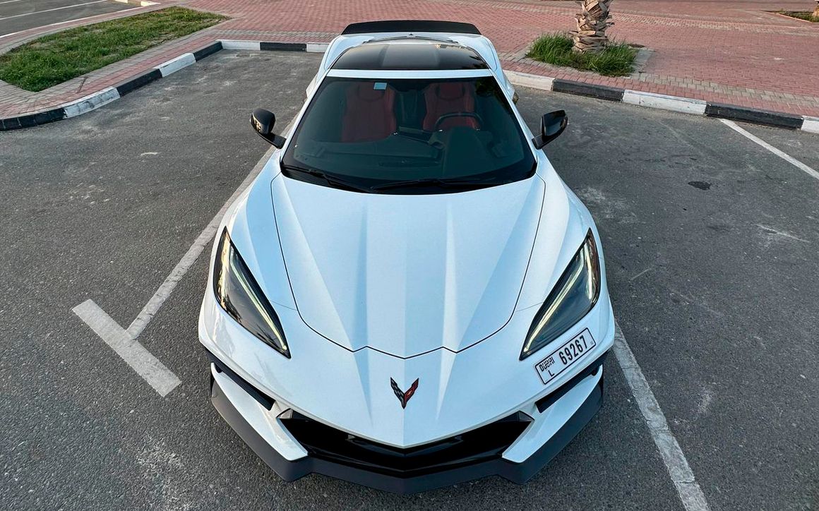 Chevrolet Corvette - image 3
