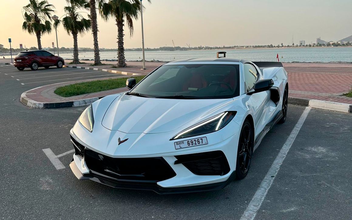 Chevrolet Corvette - image 1