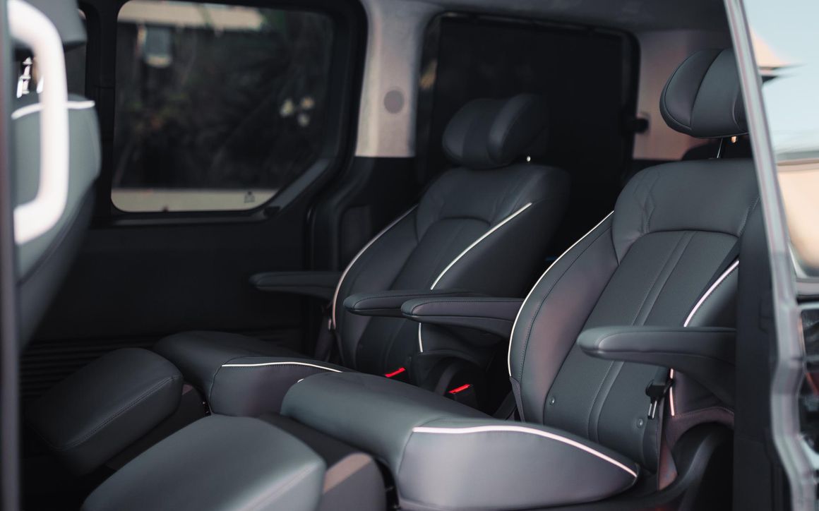 HYUNDAI STARIA - image 11