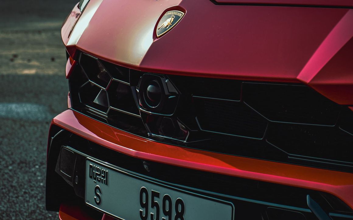 Lamborghini Urus - image 3