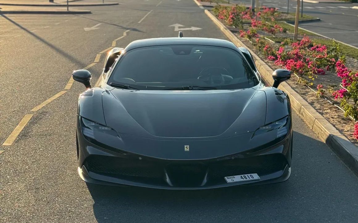 FERRARI SF90 STRADALE - image 2