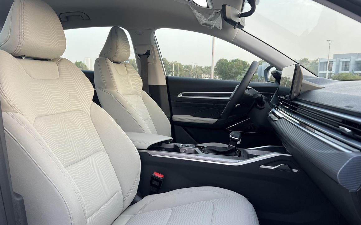 GEELY EM GRAND - image 5