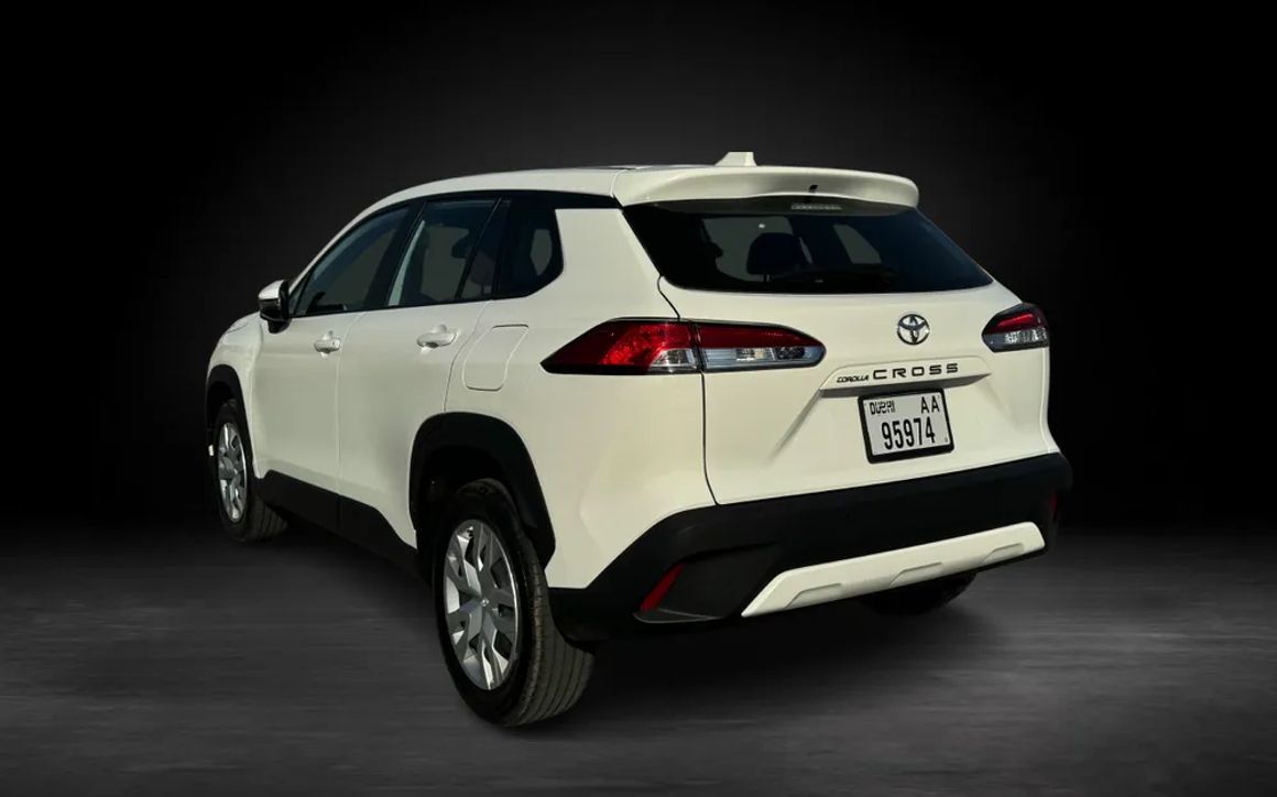 TOYOTA COROLLA CROSS - image 6