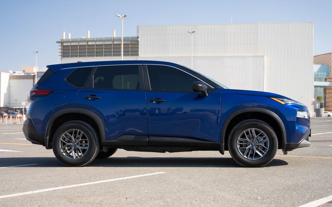 Nissan Rogue - image 6