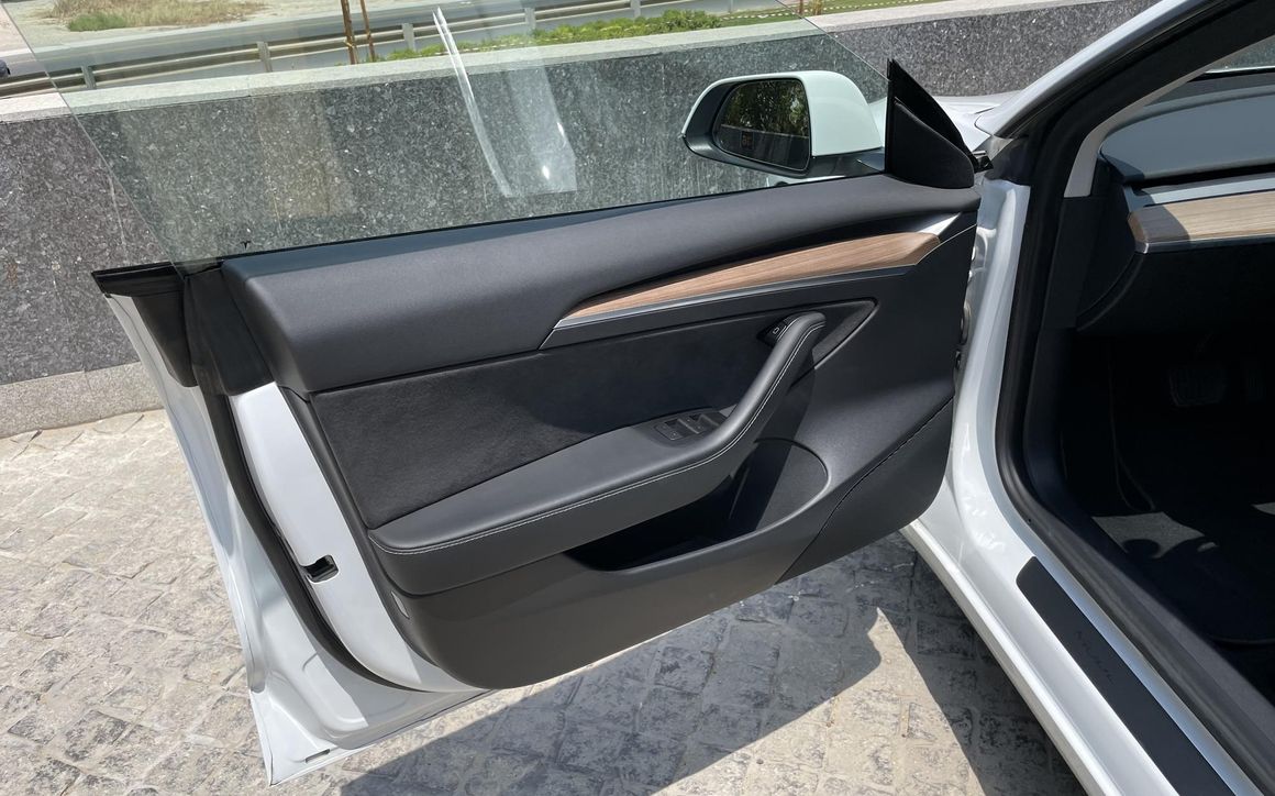 TESLA MODEL 3 STANDARD - image 6