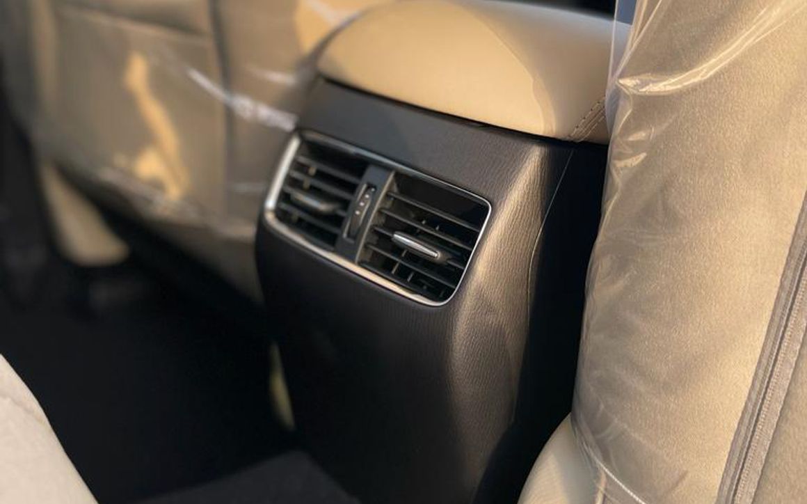 MAZDA 6 - image 12