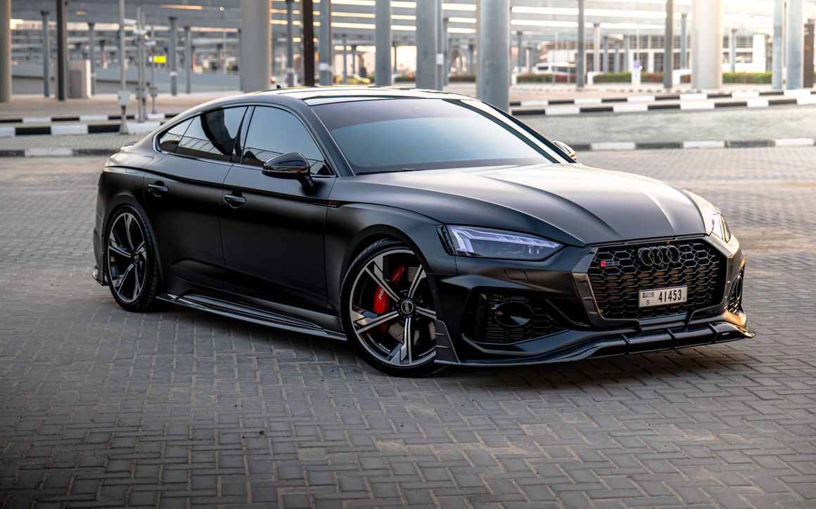 Audi RS5 Carbon Edition - image 4