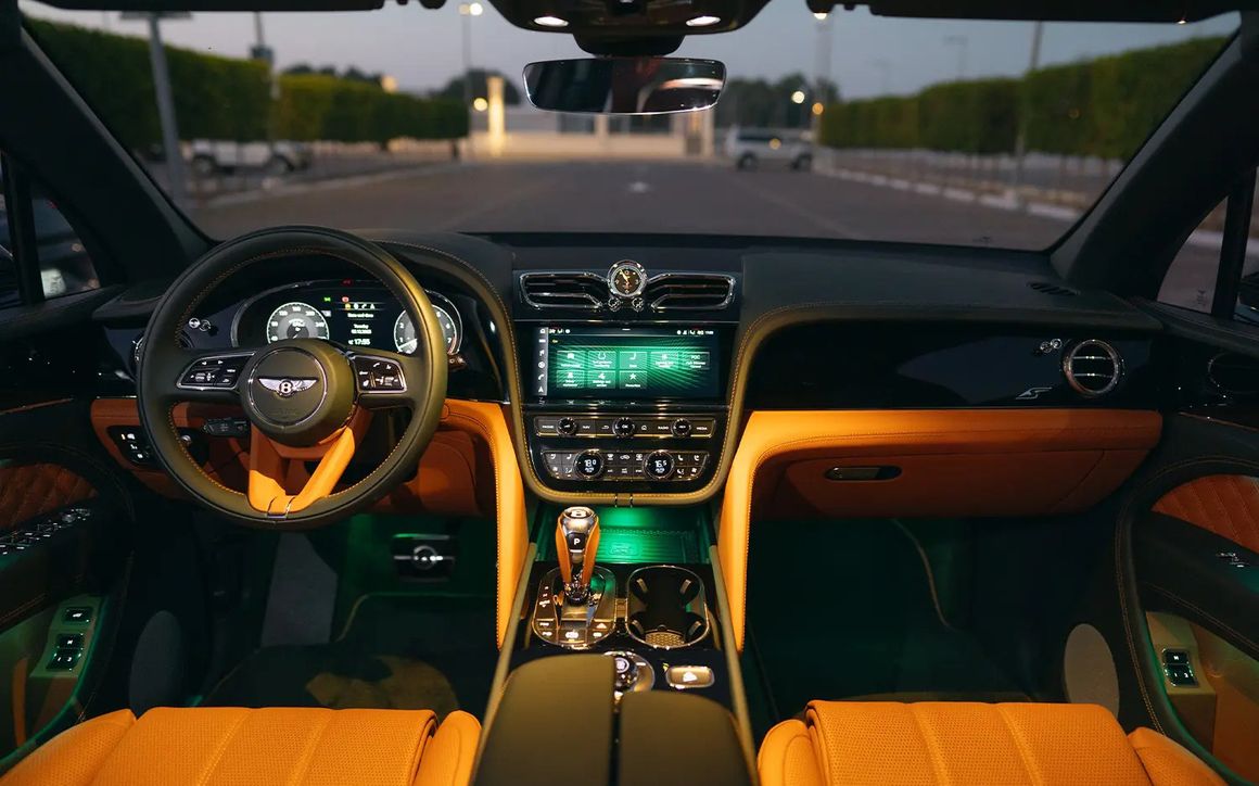 Bentley BENTAYGA - image 6