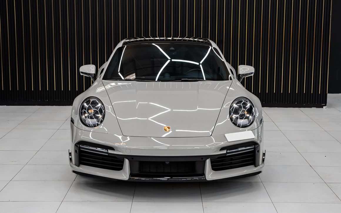 PORSCHE 911 TURBO S - image 12